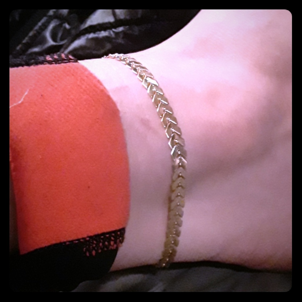 Gold anklet adjustable